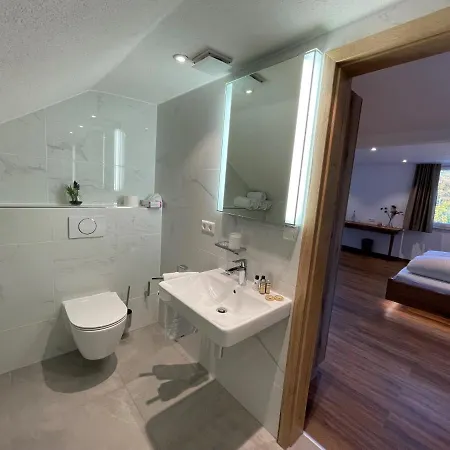 Hotel Reich Am Ebnisee 4*